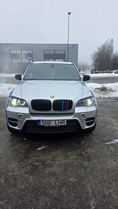 BMW E70 4.0d (2 foto / 15)