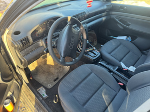 Audi a4 на запчасти (5 фото из 7)