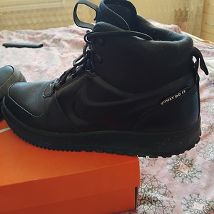 Meeste Nike tossud s 43 (2 foto / 5)