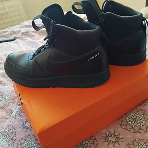 Meeste Nike tossud s 43 (4 foto / 5)