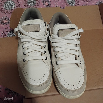 Meeste Guess tossud s 43