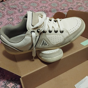 Meeste Guess tossud s 43 (2 foto / 2)