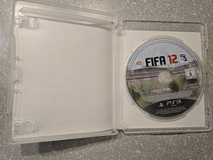 FIFA 12 (2 foto / 2)