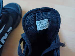 Детская обувь VANS (3 фото из 4)