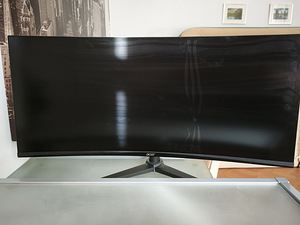 Acer ED340CU 34" ultrawide monitor – paneel katki, varuosade (1 foto / 3)