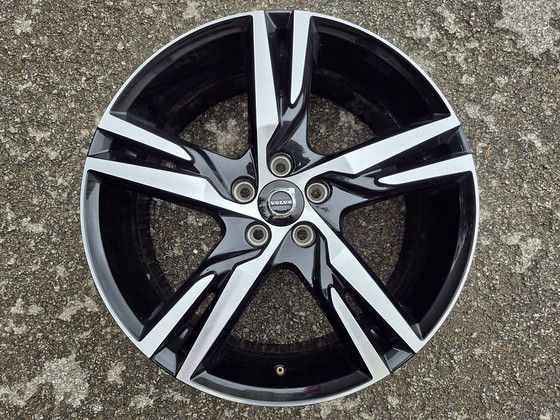 R19 Volvo ORIGINAAL R-Design 5x108