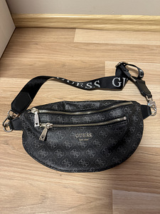 Guess (2 foto / 3)