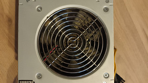 Chieftec Solid 700W 85% Efficiency (5 foto / 9)