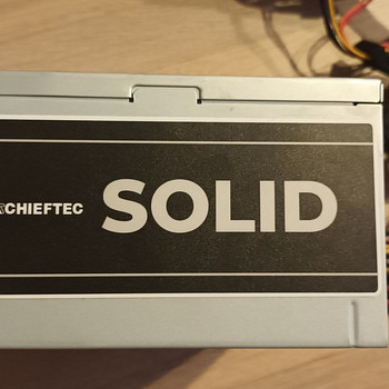 Chieftec Solid 700W 85% Эффективность