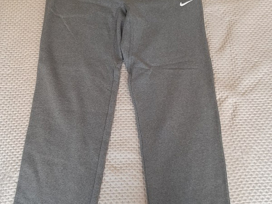 Nike dressipüksid meestele, L suurus