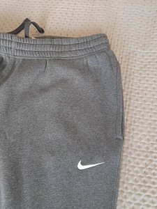 Nike dressipüksid meestele, L suurus (2 foto / 3)