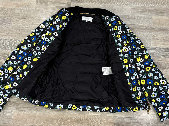 Новая Escada Sport легкая пуховая куртка (XXS/XS) оригинал