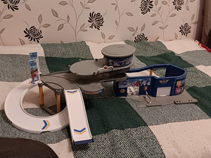 Отдаю игрушки (3 фото из 9)