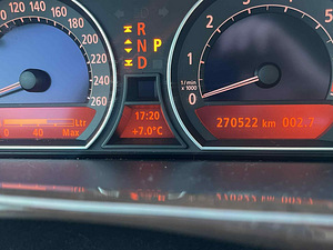 BMW 740i (4 фото из 15)