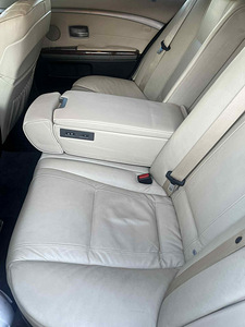 BMW 740i (5 фото из 15)