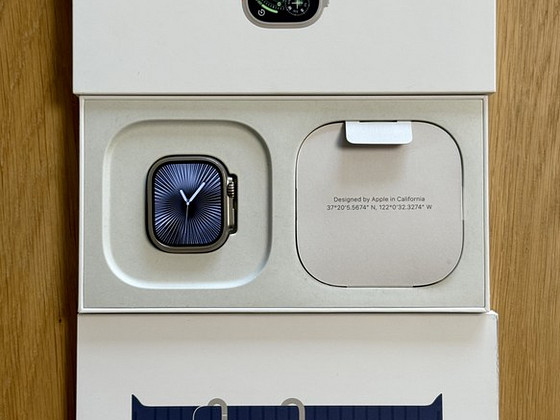 Apple Watch Ultra 3 49mm Natural Ti AB Ocean Band, uueväärne