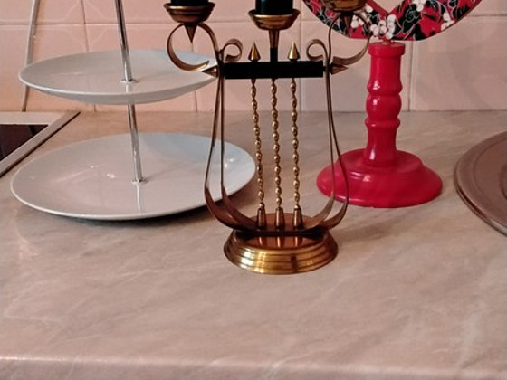 Подсвечники.