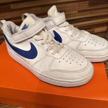 Nike vabaajajalats 35