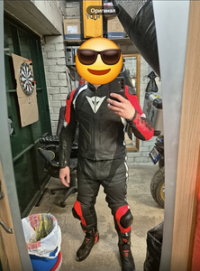 Mootorratta varustus dainese (2 foto / 5)