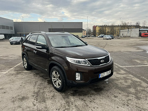 Kia sorento Müügiks (2 foto / 12)