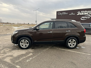 Kia sorento Müügiks (5 foto / 12)