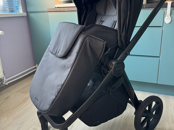 Продам коляску Carrello omega+ 2в1