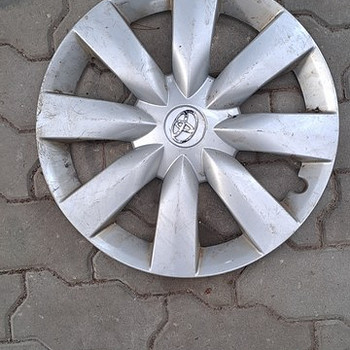 16" Toyota ilukilp