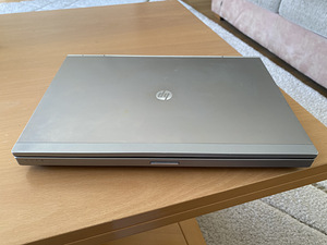 HP Elitebook 8470p SSD (2 foto / 2)