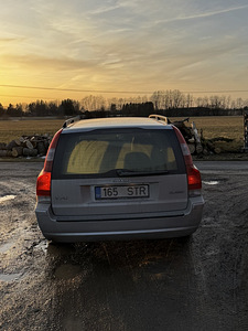 Volvo V70 (4 фото из 9)