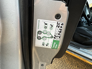 Volvo V70 (8 фото из 9)