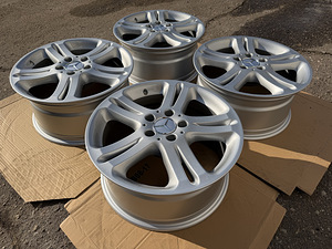 17" оригинальные диски Mercedes-Benz 5x112 (5 фото из 9)