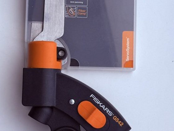 Fiskars Grass Shear GS42
