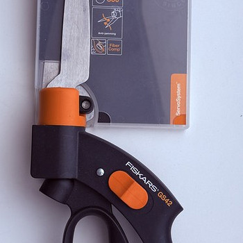 Fiskars Grass Shear GS42