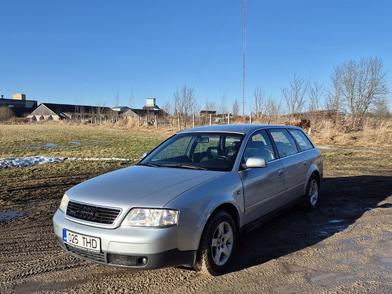 Audi A6 C5 2.8 V6 142kW quattro.