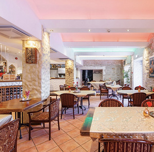 OTSIME KOGEMUSTEGA KOKKA – RETRO RESTORAN 1988 (2 foto / 10)