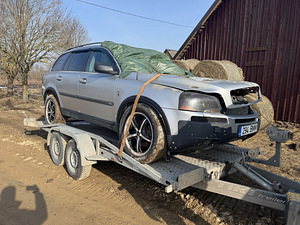 Volvo xc90 varuosadeks (6 foto / 7)