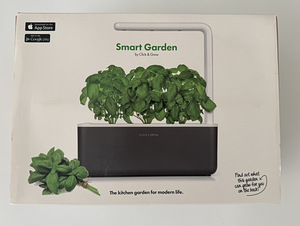 Click & Grow Smart Garden 3 (3 фото из 5)