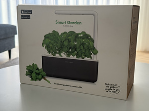 Click & Grow Smart Garden 3 (2 фото из 5)