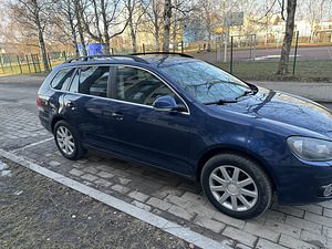 Volkswagen Golf 6 Variant 2012 (2 foto / 10)