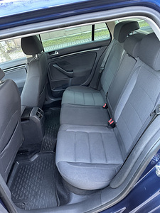 Volkswagen Golf 6 Variant 2012 (9 foto / 10)