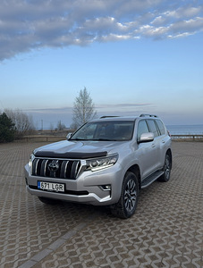 Toyota Land Cruiser 2.8 150 кВт • 2022 (1 фото из 10)