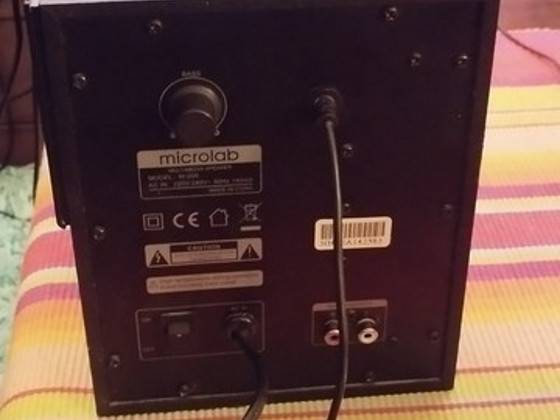 Продам акустическую систему Microlab M-200 (2.1)