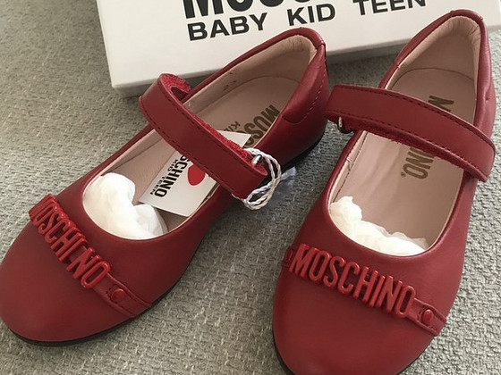 Новые туфли Moschino размер 23