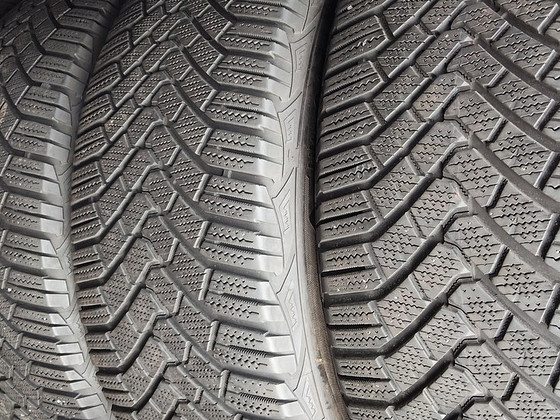 215/55 R17 98T GOODYEAR ULTRAGRIP ICE 3