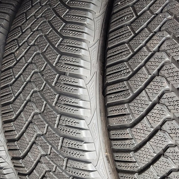 215/55 R17 98T GOODYEAR ULTRAGRIP ICE 3