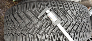 215/55 R17 98T GOODYEAR ULTRAGRIP ICE 3 (4 foto / 10)