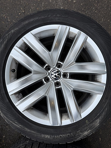 19" оригинальные диски Volkswagen Touareg 5x112 + зимние шины (5 фото из 9)