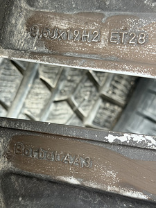 19" оригинальные диски Volkswagen Touareg 5x112 + зимние шины (8 фото из 9)