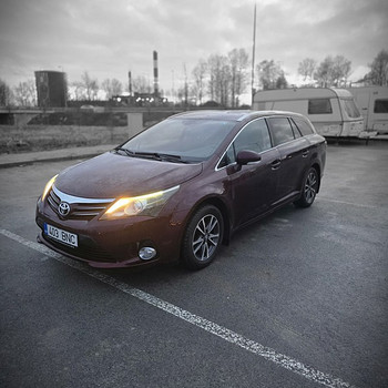 Toyota Avensis 2015