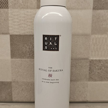 RITUALS Dušigeel-vaht The Ritual of Sakura 200 ml